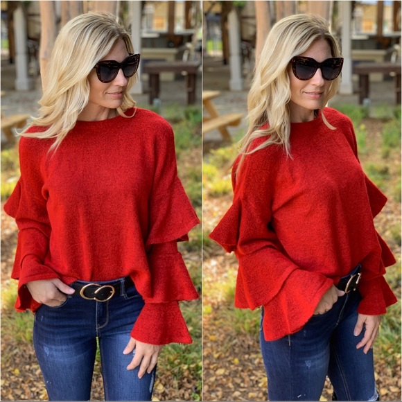 ✨LAST ONE✨Red tiered sleeve soft knit top - Picture 3 of 5